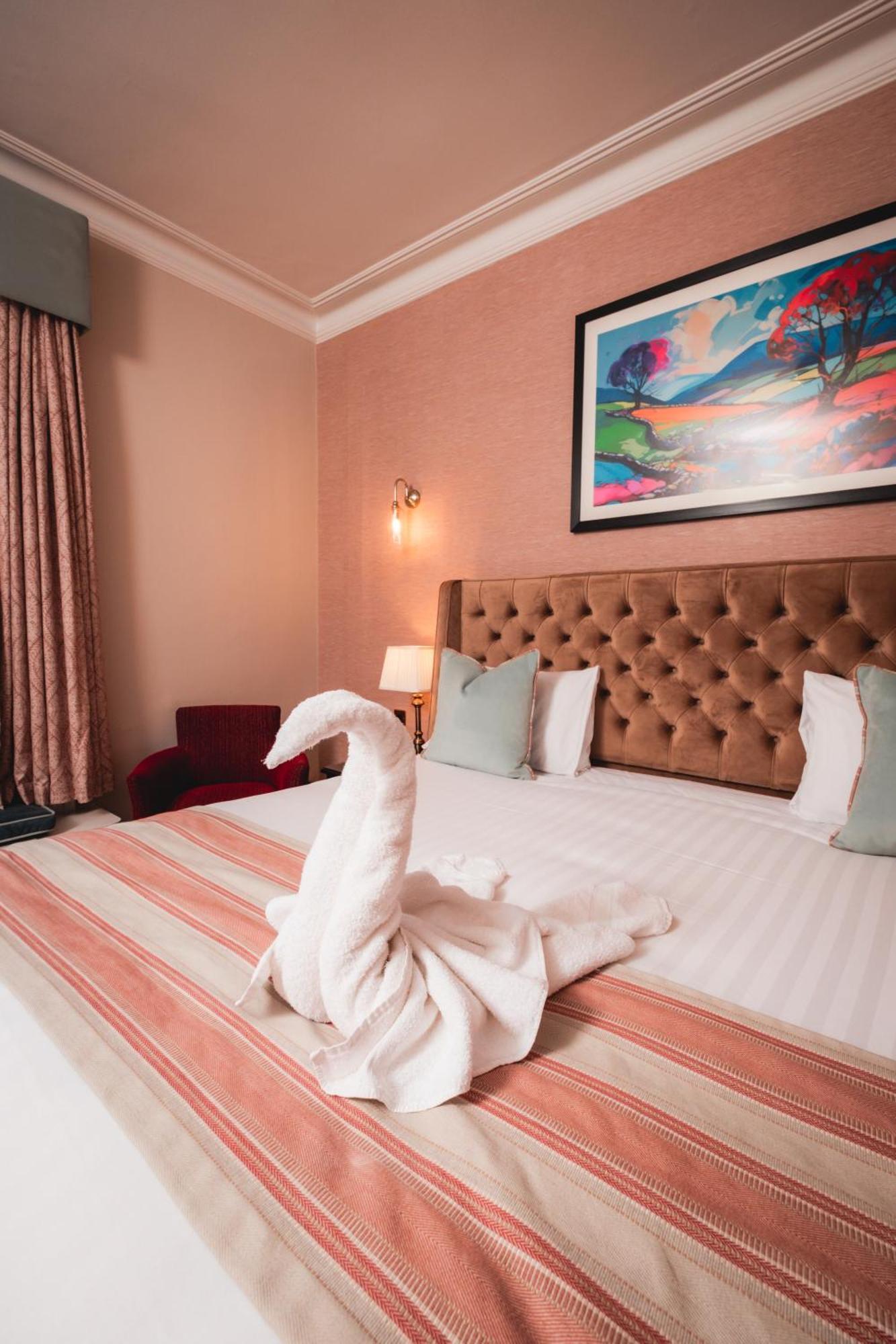 Old Swan Hotel ฮาร์โรเกต ภายนอก รูปภาพ